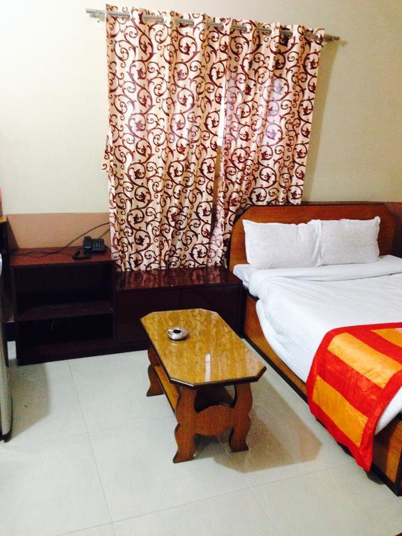 Hotel Bengal -100M From Park Circus 7 Point Kolkata Luaran gambar